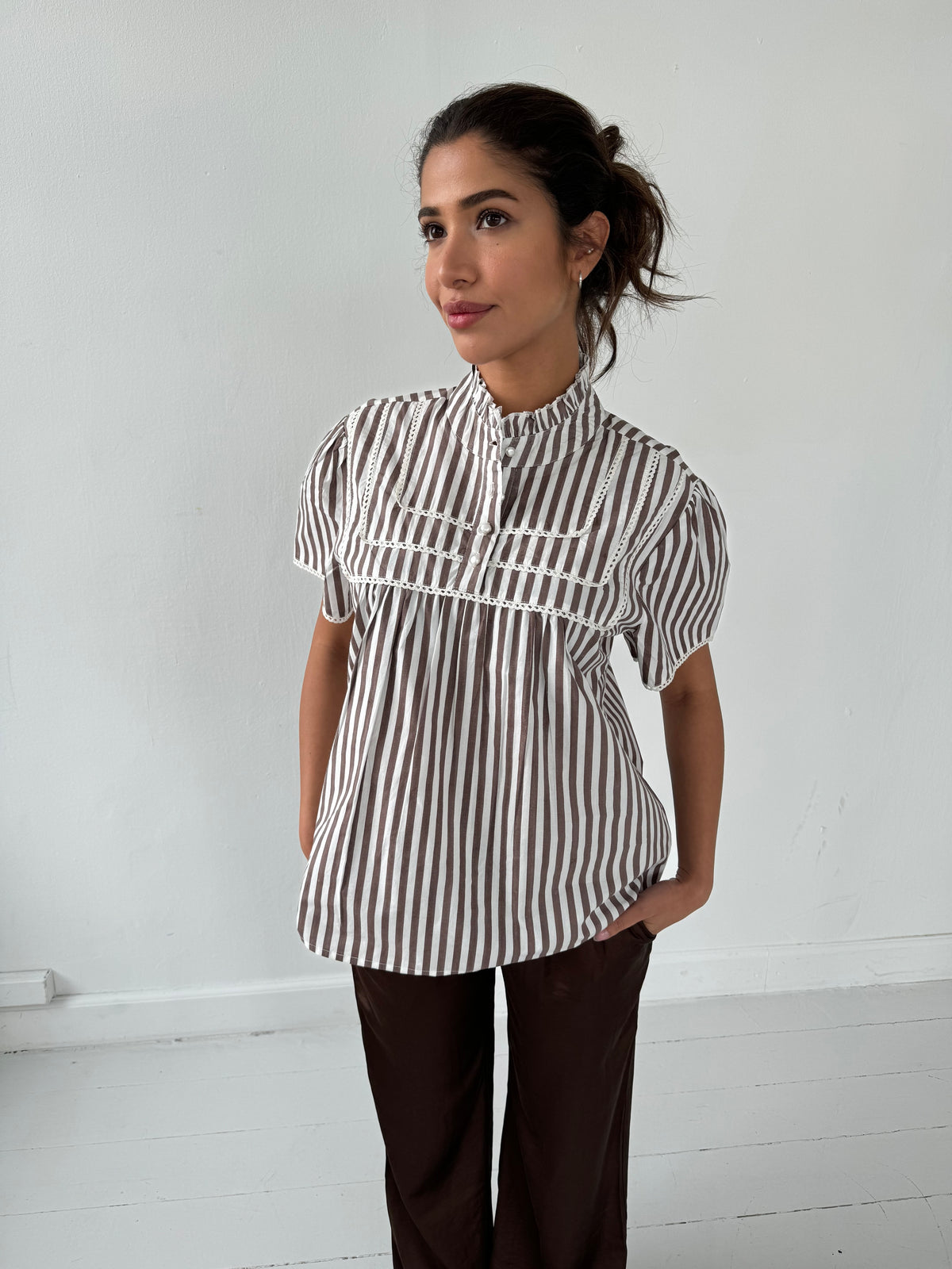 Isabella brown blus