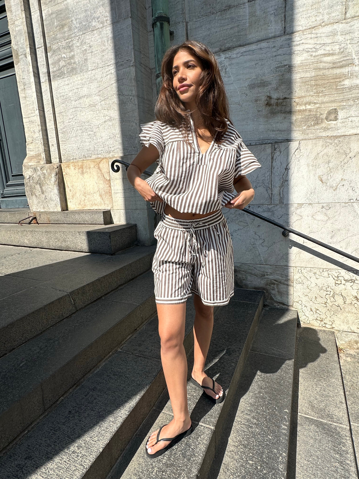 Lis brown stripe shorts