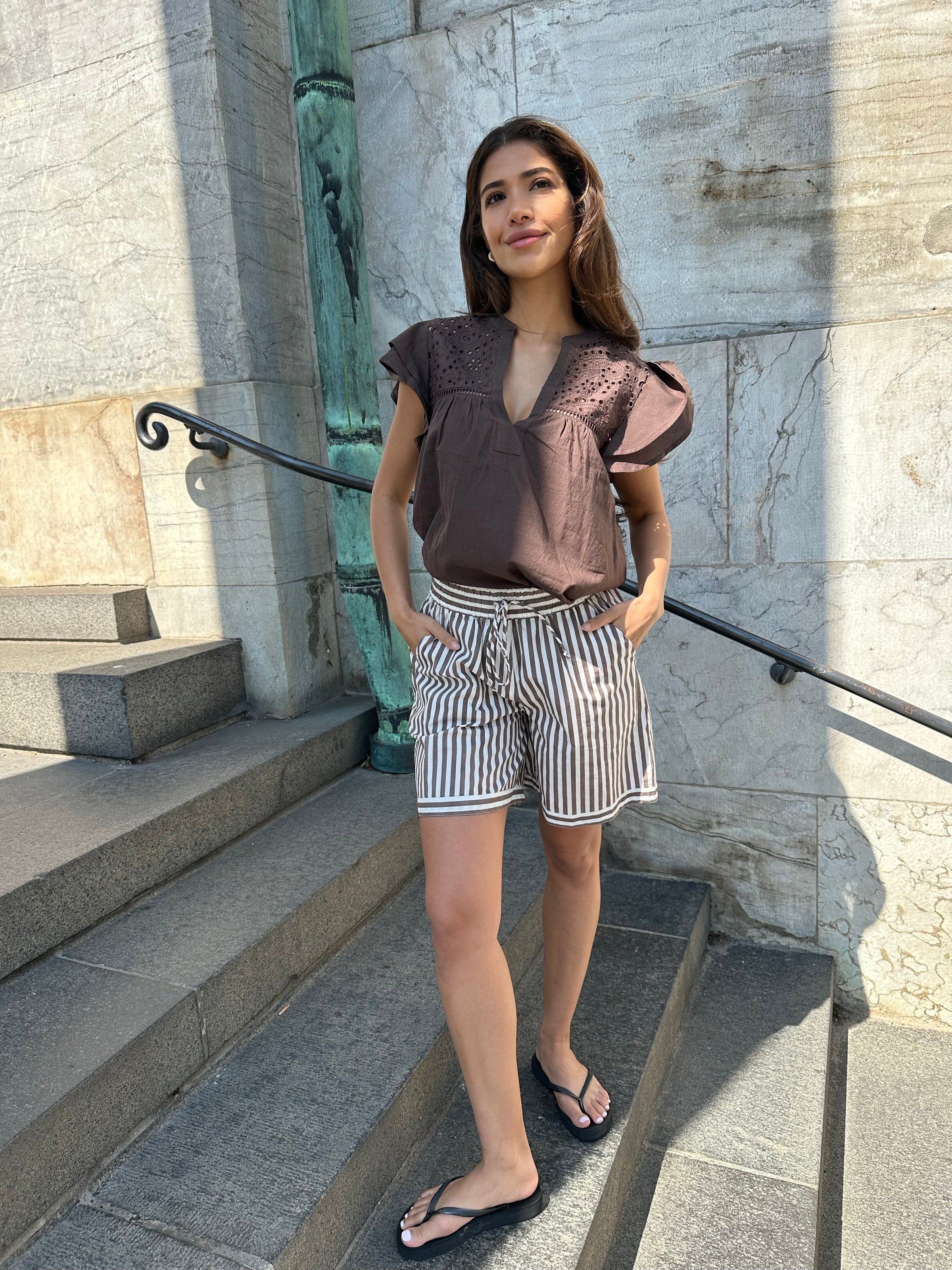 Lis brown stripe shorts