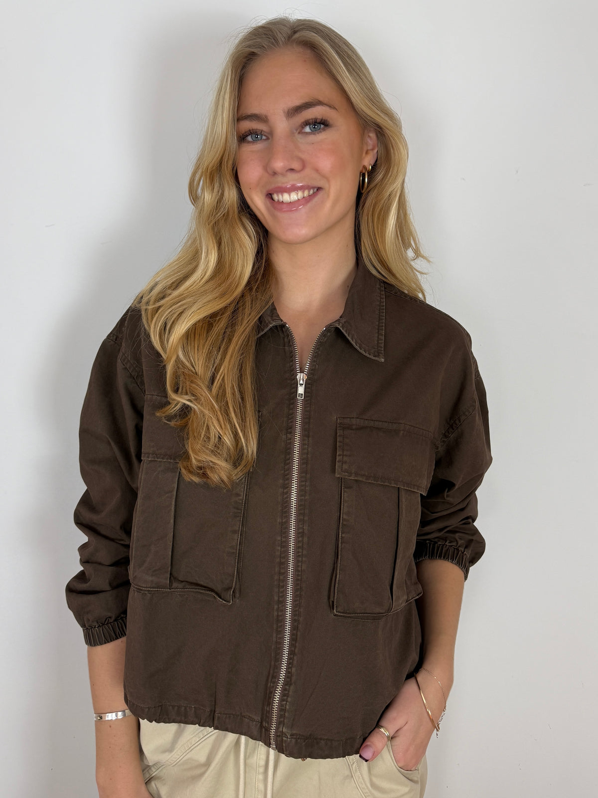Carrie bomber army